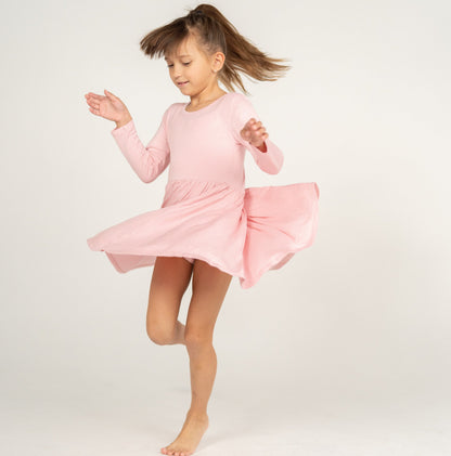 Robe ample à manches longues et bloomer en jersey de rayonne de bambou — Coral Blush