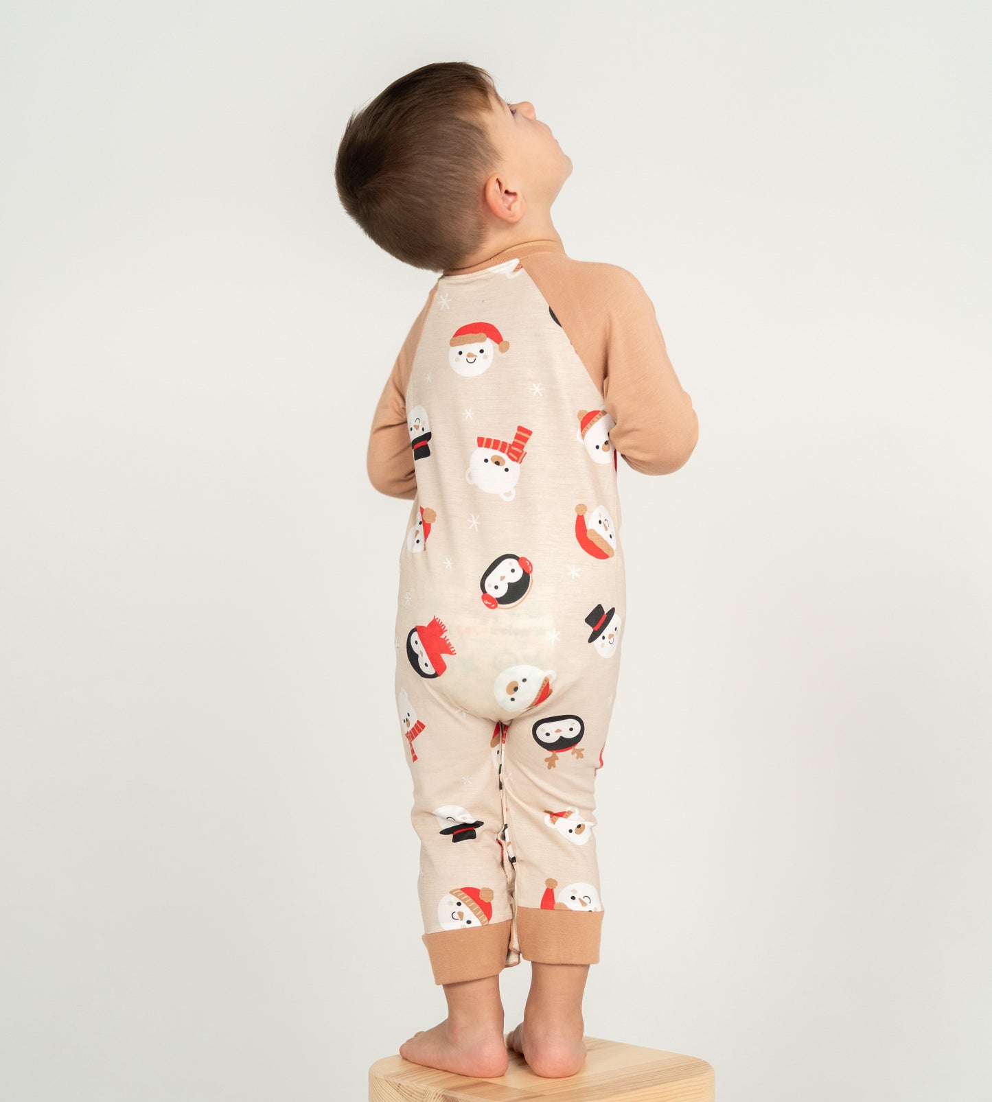 Bamboo L/S Romper w/Kangaroo pkt (Snowy Faces Print)