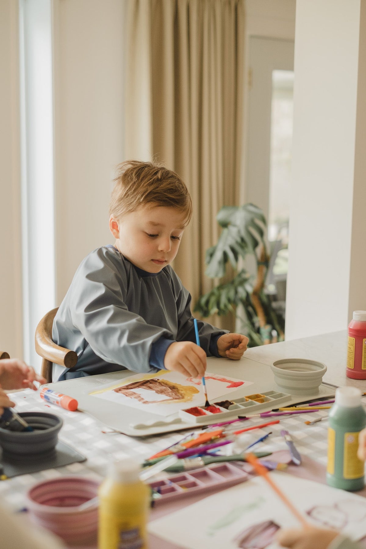 Waterproof artist apron for children