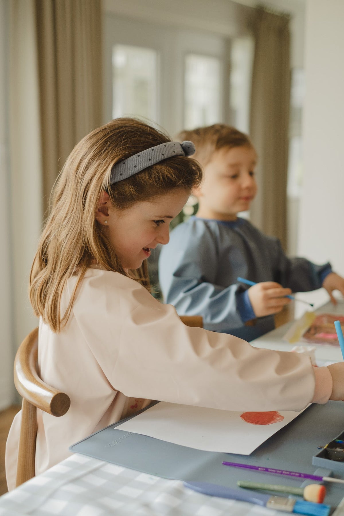 Waterproof artist apron for children