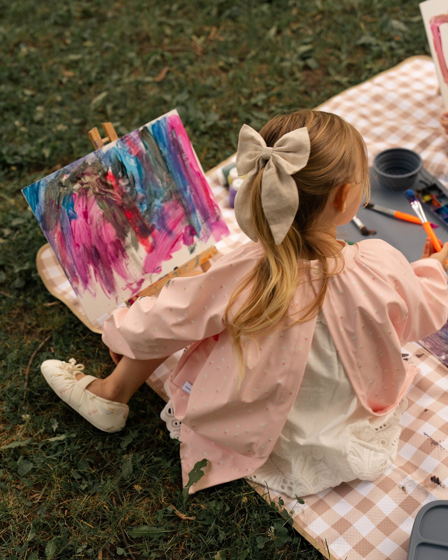 Waterproof artist apron for children