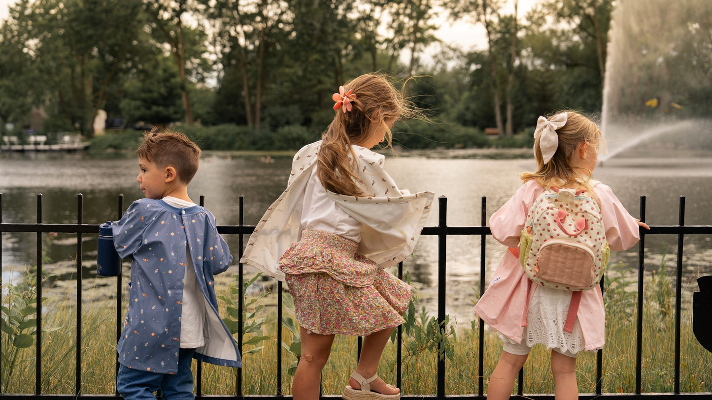 Waterproof artist apron for children