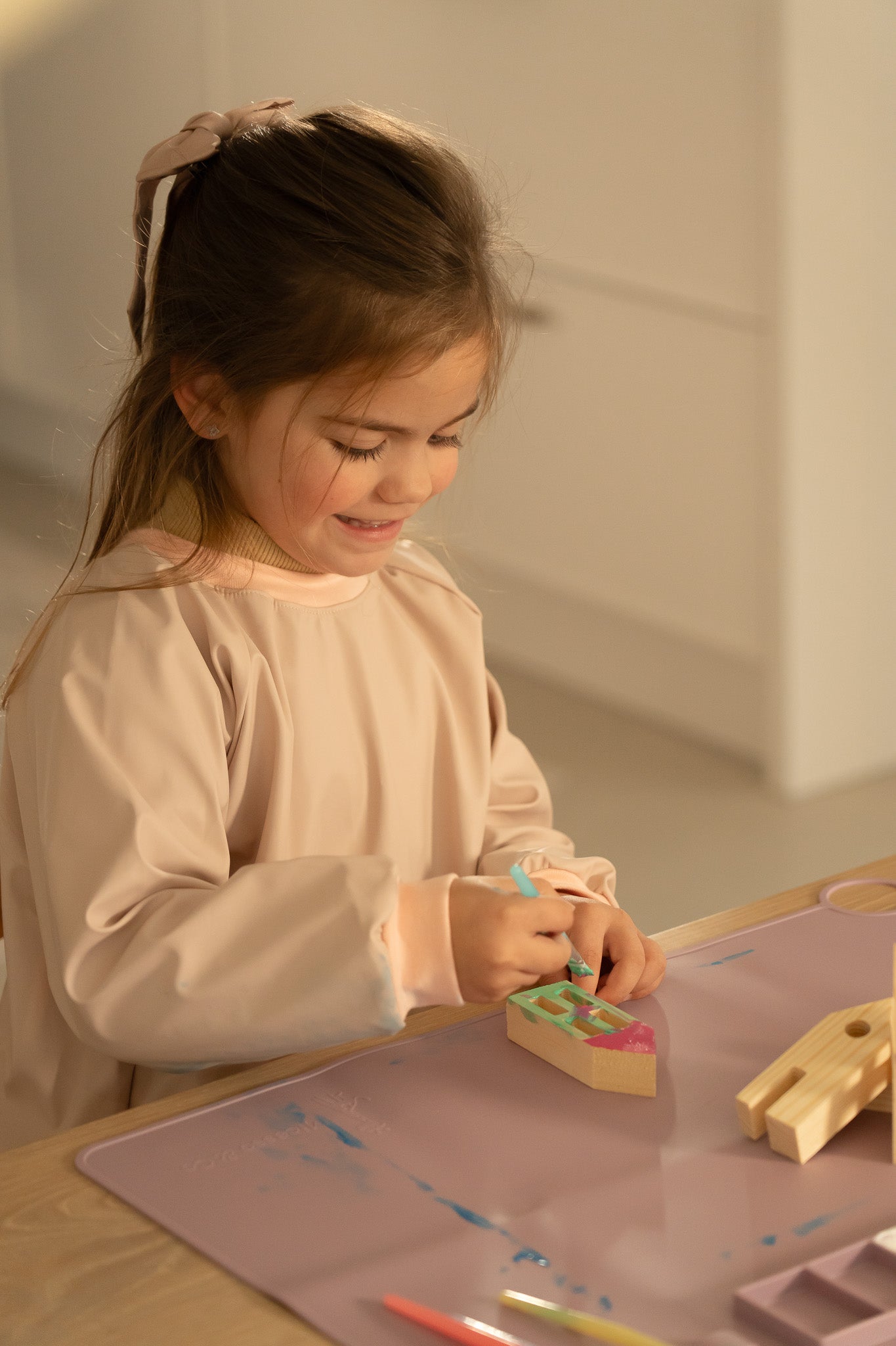 Waterproof artist apron for children