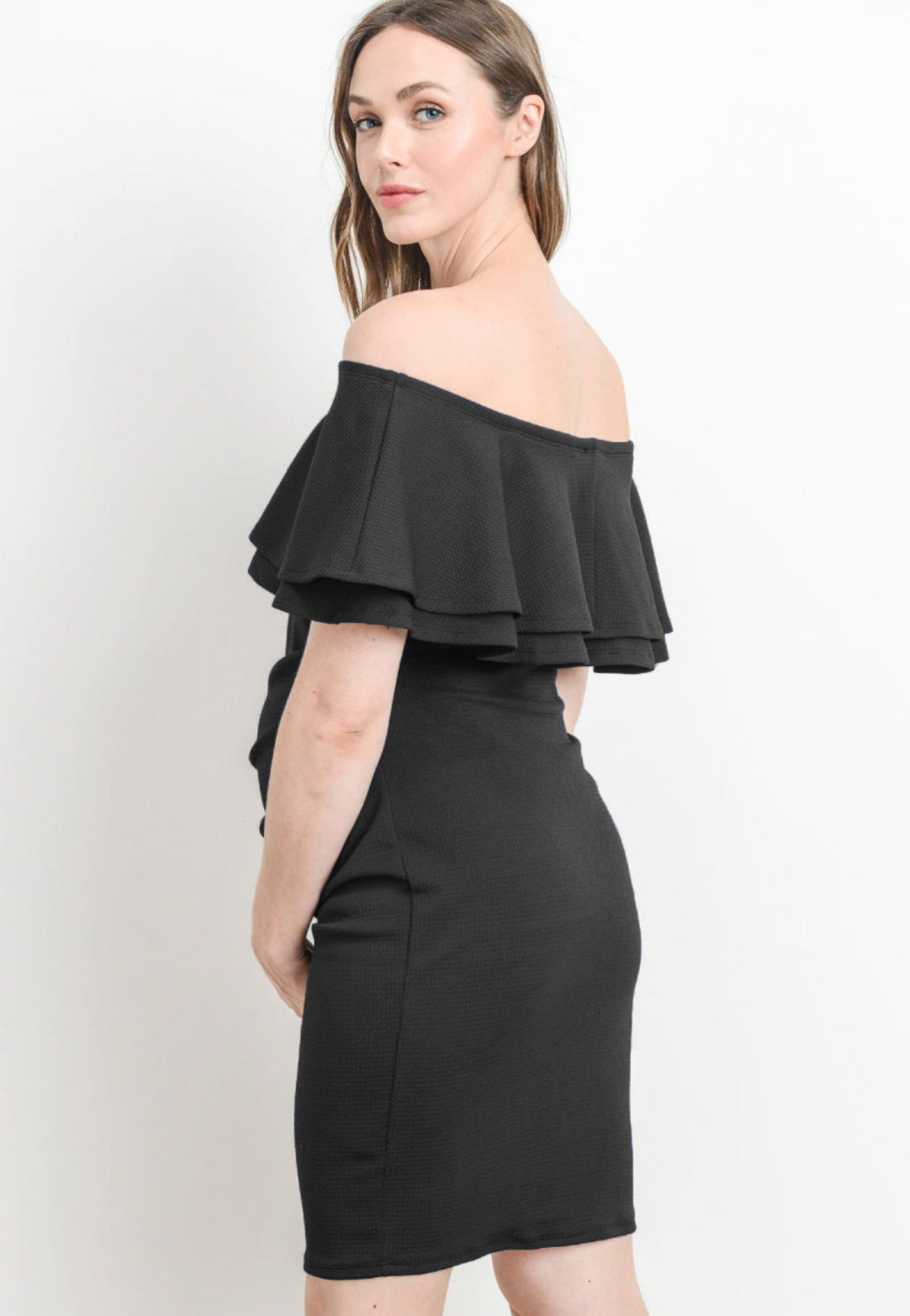 Robe de maternité épaules dénudées à double volant
