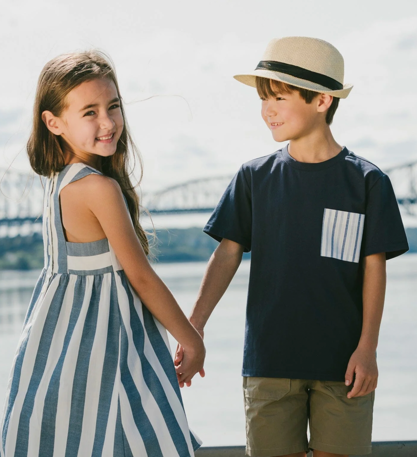 T-Shirt avec poche poitrine | Bleu foncé | Deux par Deux