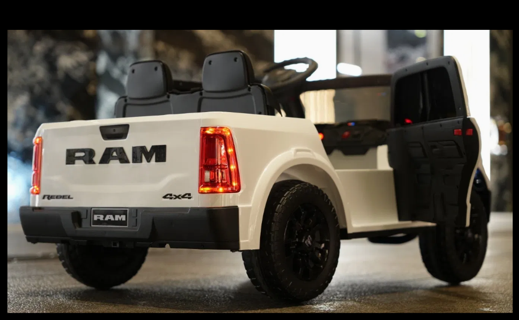 Voiture électrique 2 places pour enfants Dodge Ram 24 V 2026 avec télécommande