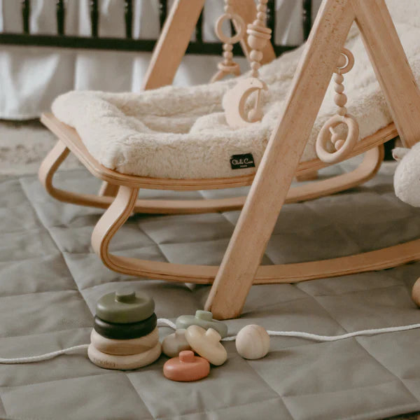 Tour empilable Noüka en bois et silicone – Orage