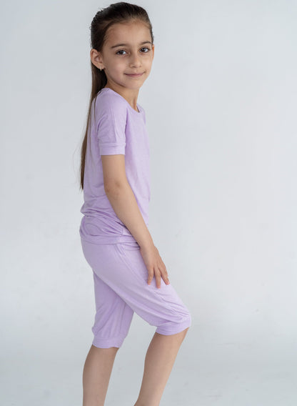 Pyjama en rayonne de bambou avec haut à manches courtes et short — Lavender Bloom