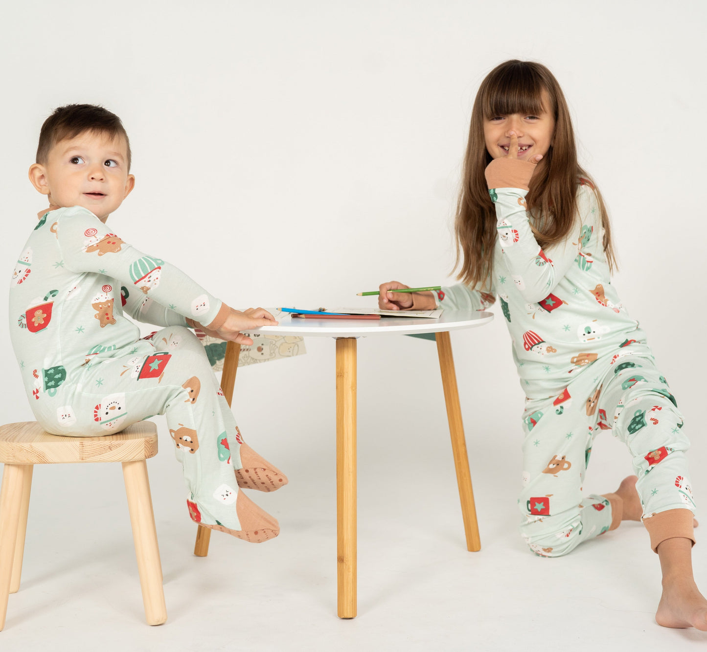 Bamoboo Long Sleeve Pajama Set & Coloring Book (Festive Cocoa Print)
