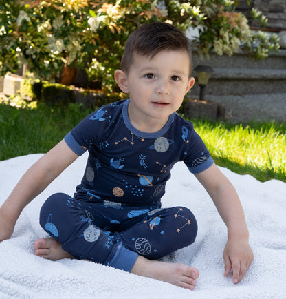 Pyjama en rayonne de bambou à manches courtes — Lost in Space