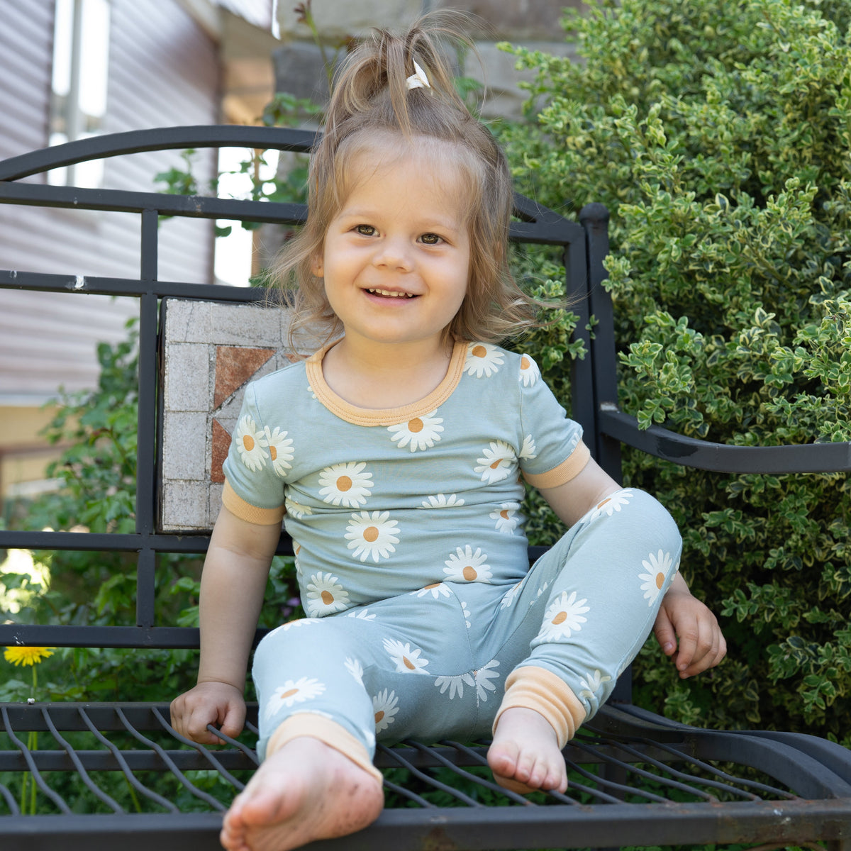 Bamboo Short Sleeve Pajama Set (Daisy Print)