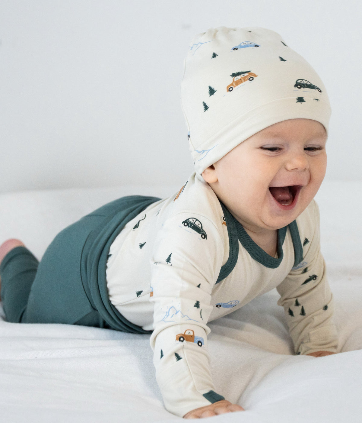 Bamboo Long Sleeve Onesie (Winter Road Trip Print)