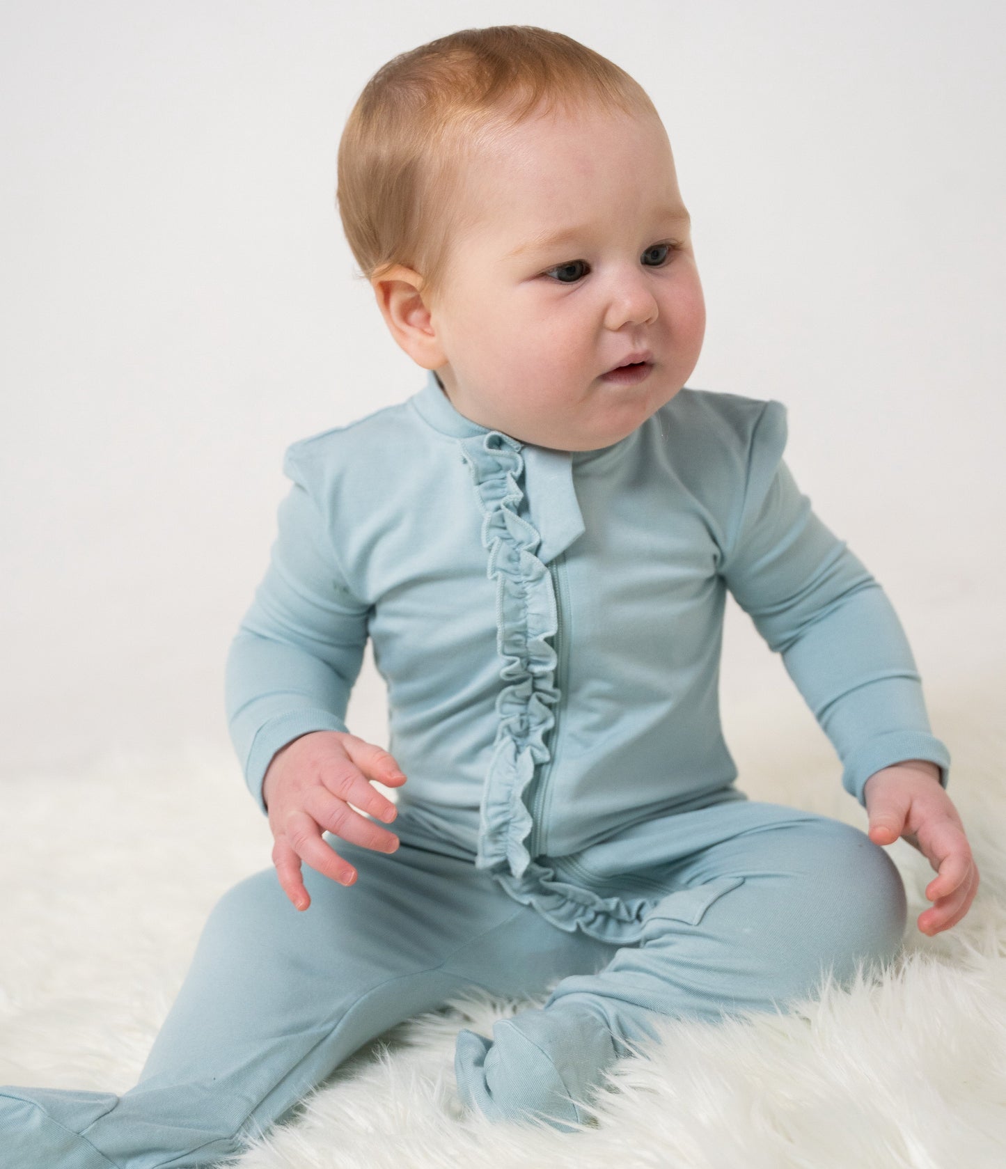 Bamboo Ruffle Footies with Two Way Zipper (Blue Cloud)