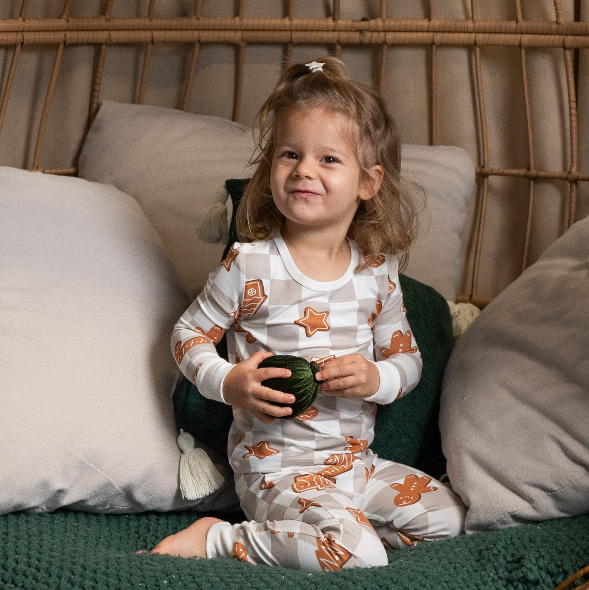 Bamoboo Long Sleeve Pajama Set (Gingerbread Party Print)