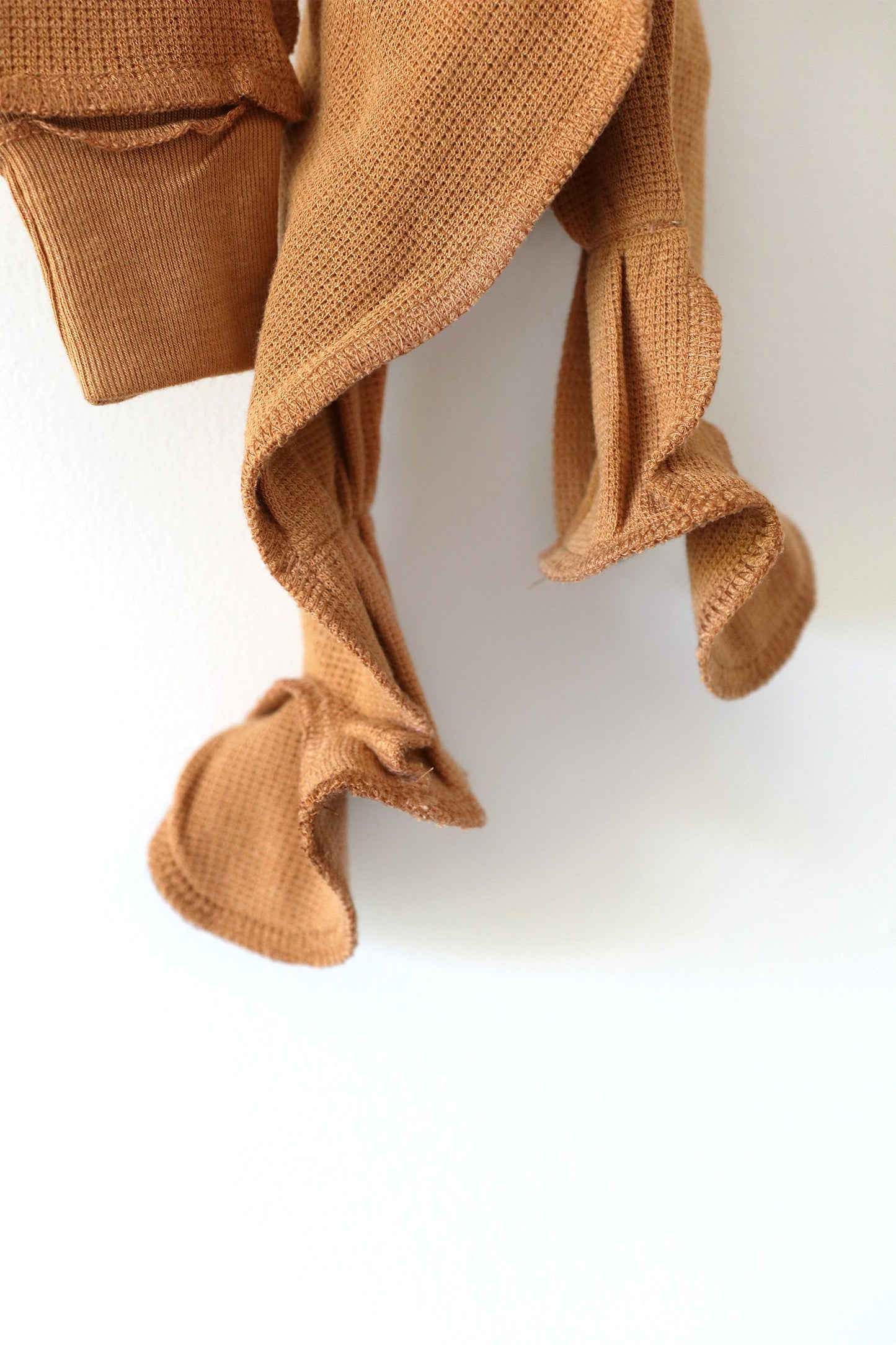 Gigoteuse en bambou couleur amande