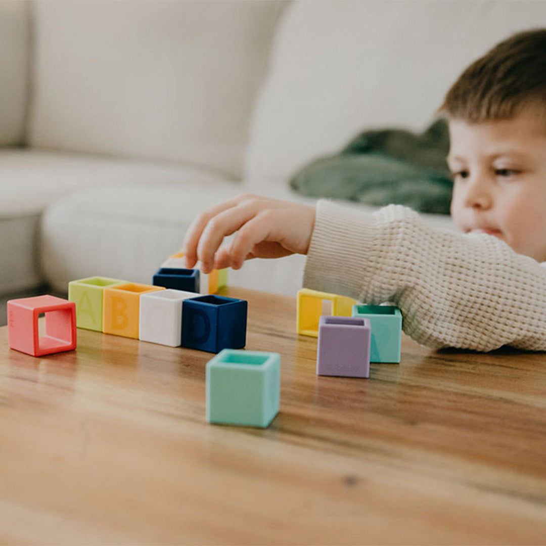 Blöx : Le Puzzle Créatif en Silicone