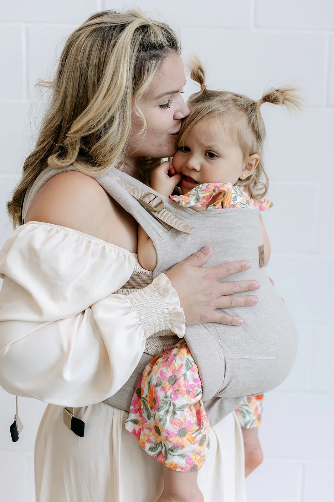 Beluga Cove Baby Carrier – Dune