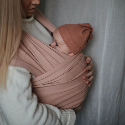 Tuque côtelée en coton biologique pour bébé – 0-3 mois