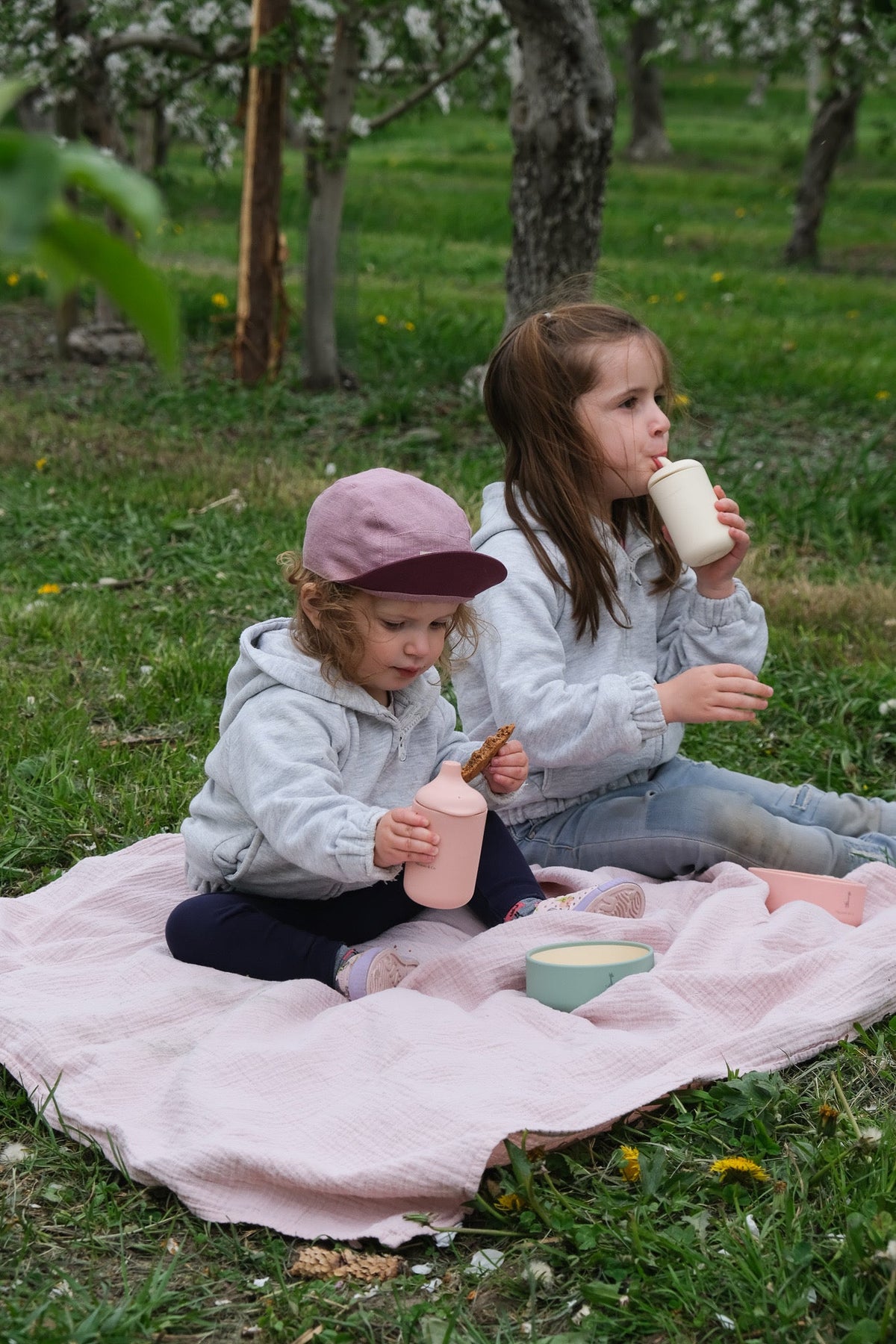 Gobelet en silicone à paille et à bec
