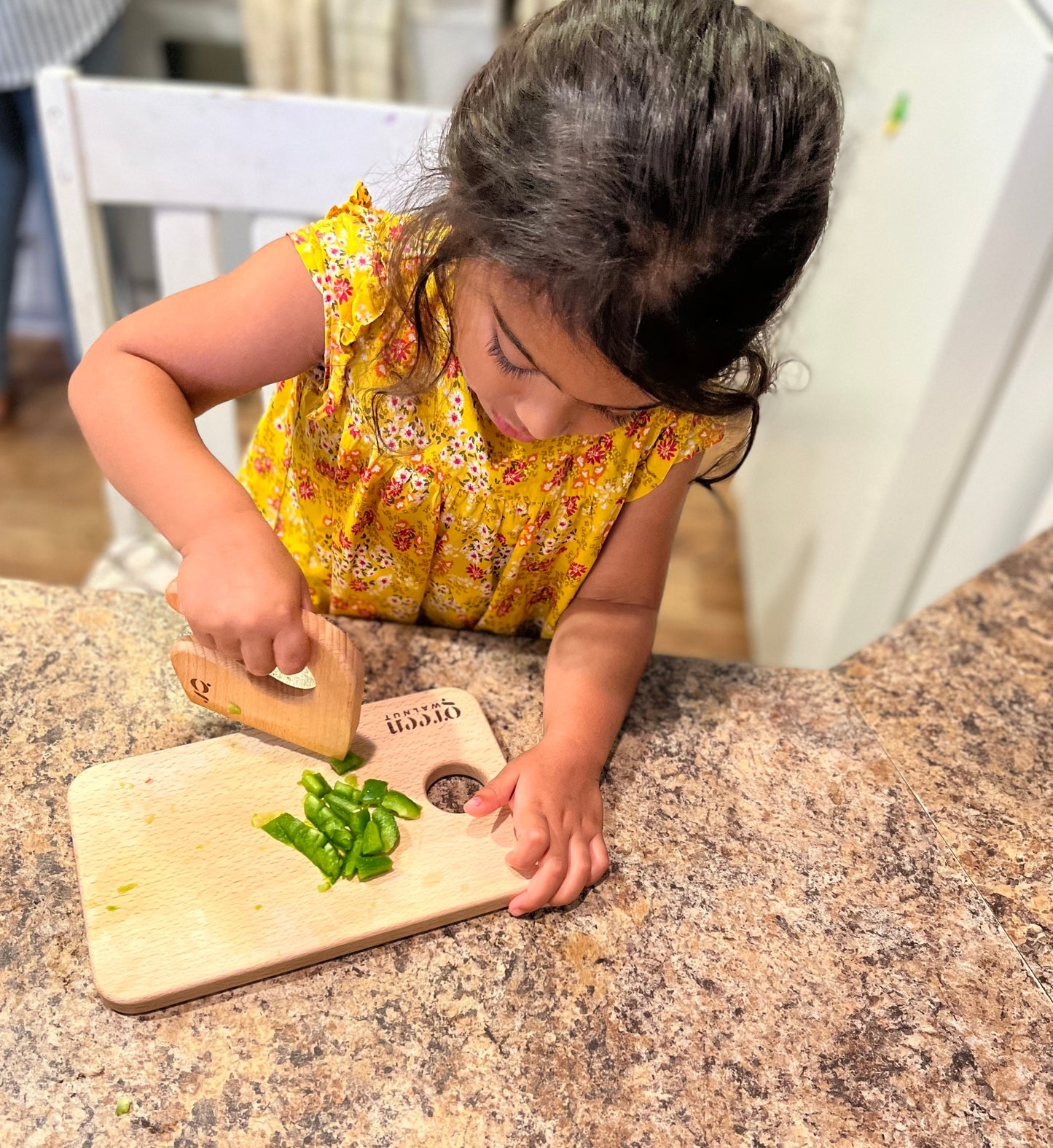 Couteau en bois et planche à découper pour enfants | Couteau sûr pour les enfants | Coupe-légumes en bois pour enfants (Couteau + Planche à découper)