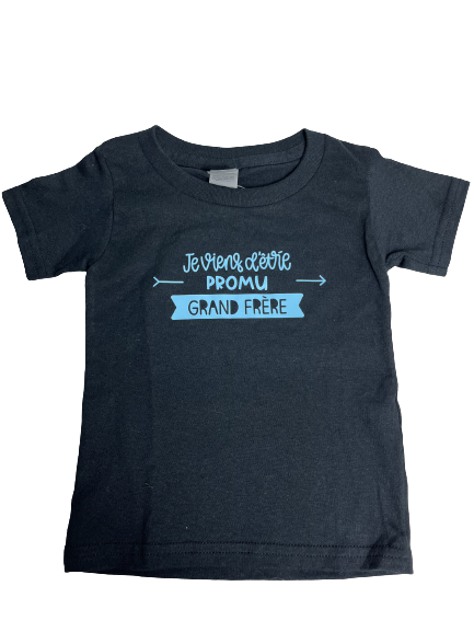 T-shirt 'je viens d'être promu grand-frère"