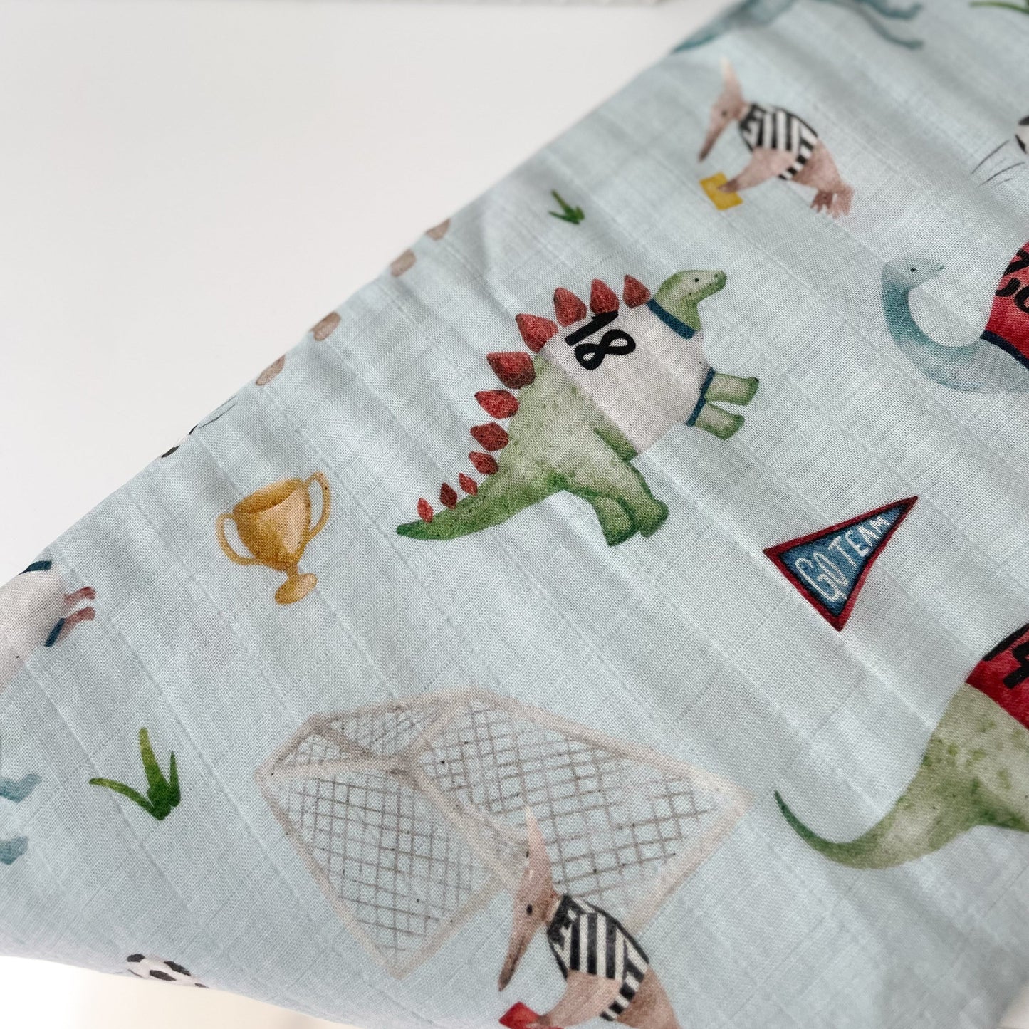Mousseline 70% bambou - Dinosaures soccer