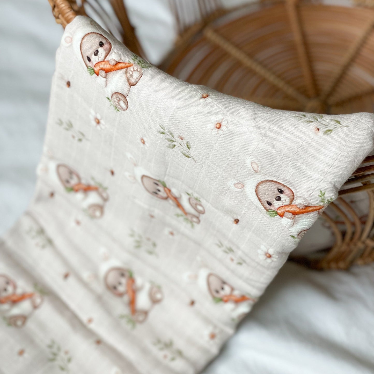 Mousseline 70% bambou - Ours déguisé en lapin