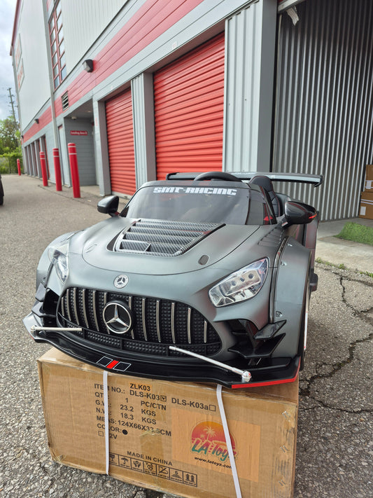 Mercedes Benz GT Widebody 24V 2026 NOUVELLE Voiture de Course 2 Places avec Télécommande et DRIFT